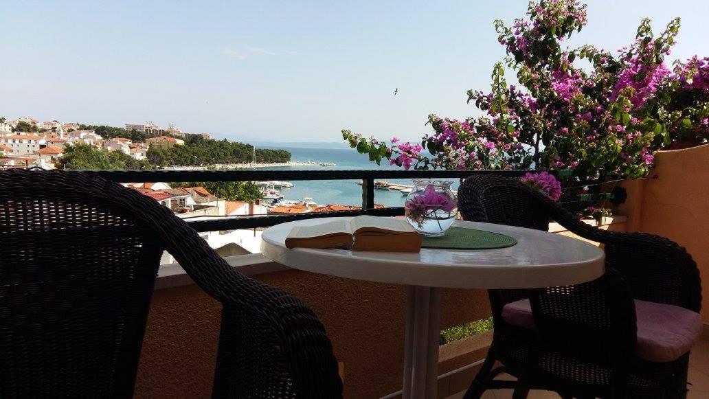 Apartmani Kontic Baska Voda Bagian luar foto