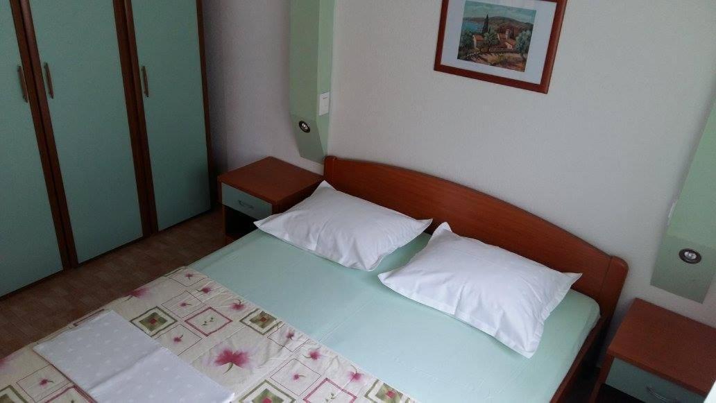 Apartmani Kontic Baska Voda Bagian luar foto