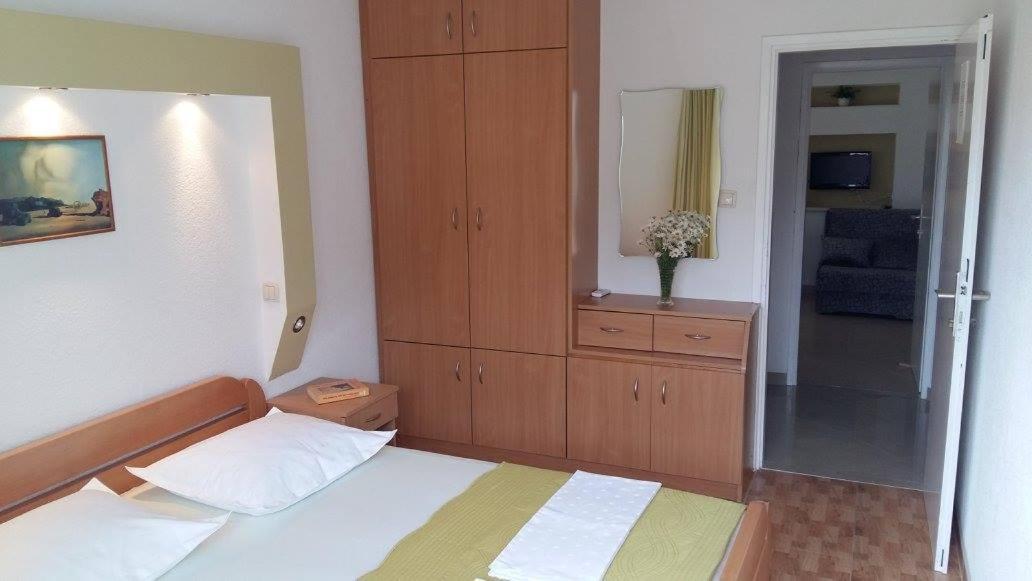 Apartmani Kontic Baska Voda Bagian luar foto