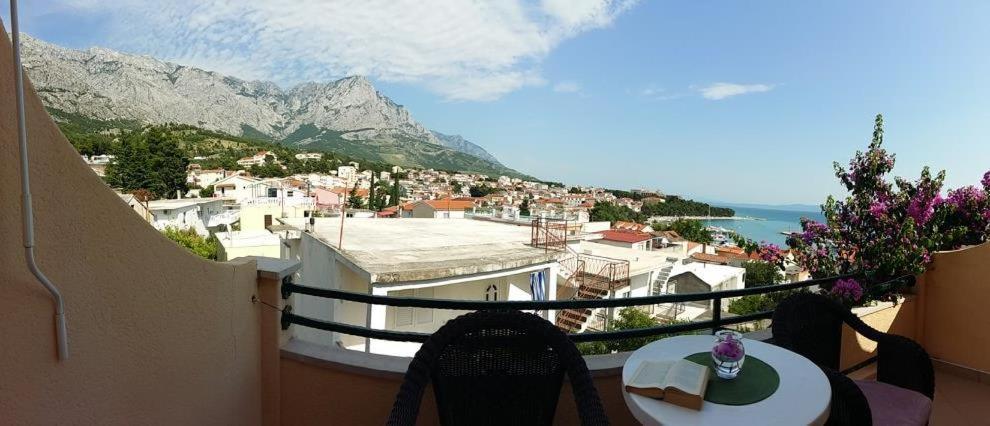 Apartmani Kontic Baska Voda Bagian luar foto